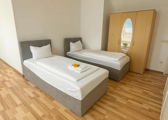 Sunnyhome Monteurwohnungen Und In アパート